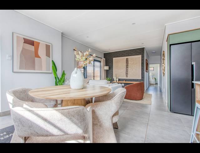 4 BEDROOM CLUSTER FOR SALE IN ALBERTSDAL